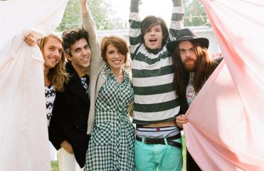 Grouplove