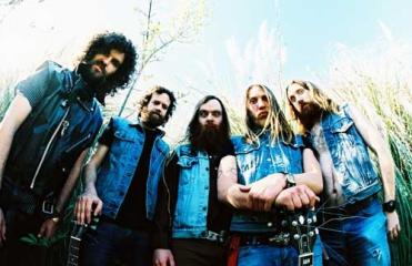 Valient Thorr